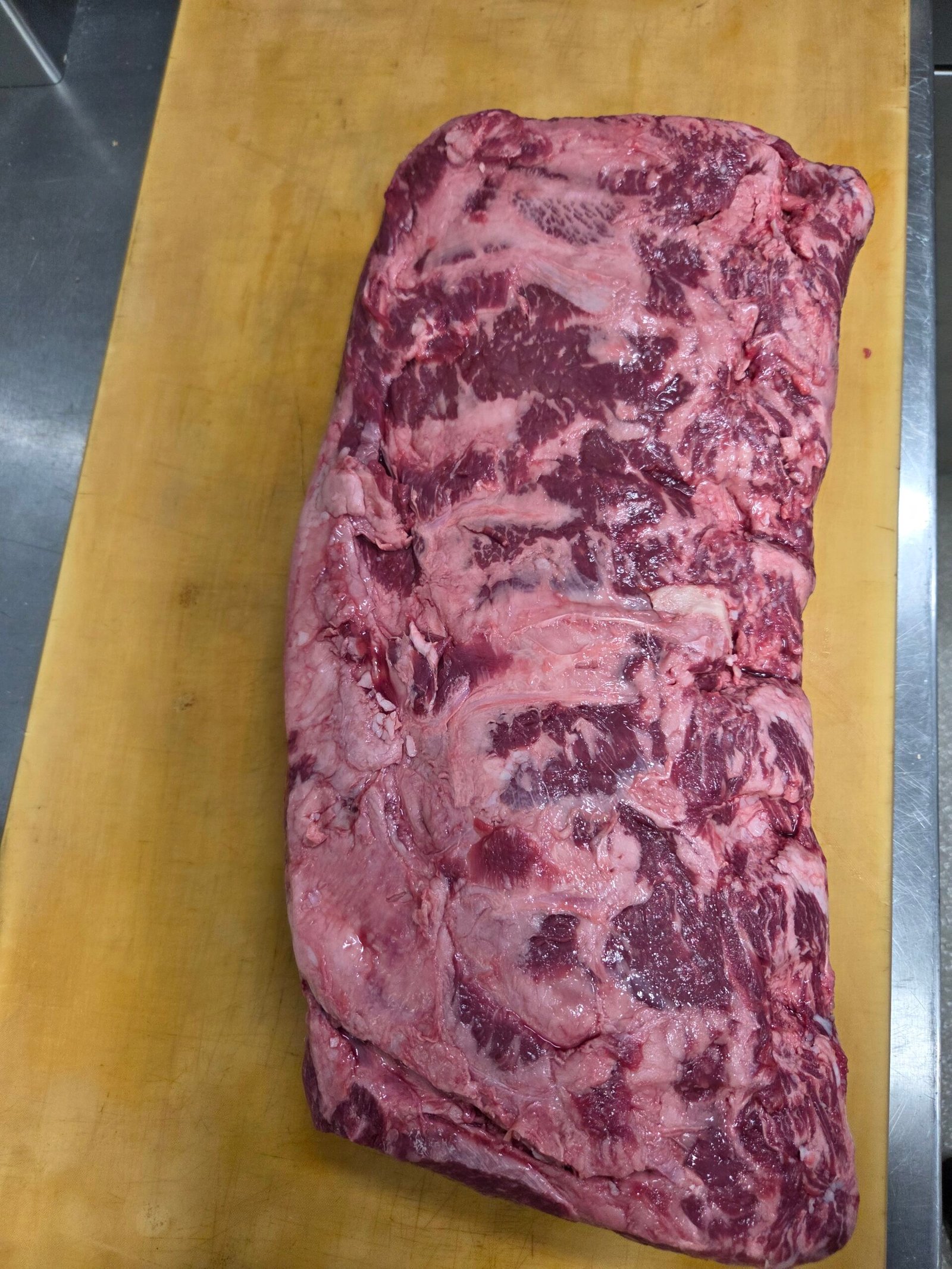 Jautiena is ukininku | Brandinta jautiena vilnius | Jautiena i namus | Sviezia mesa vilnius | angus jautiena | black angus jautiena | jautiena kepsniams | amerikietiska jautiena